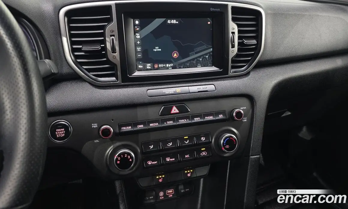 Kia Sportage 2015 1.7 автомат (гидро), фото 17