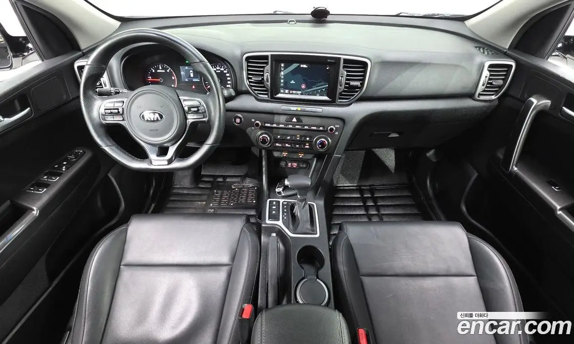 Kia Sportage 2015 1.7 автомат (гидро), фото 7
