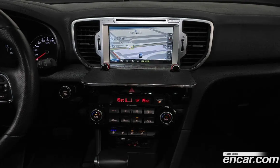 Kia Sportage 2016 2.0 автомат (гидро), фото 20