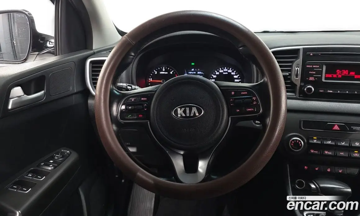 Kia Sportage 2016 2.0 автомат (гидро), фото 13