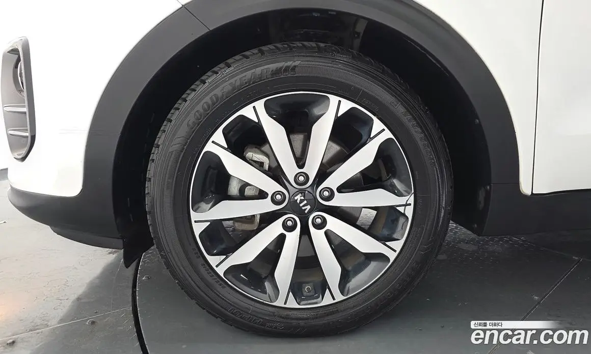 Kia Sportage 2016 2.0 автомат (гидро), фото 5