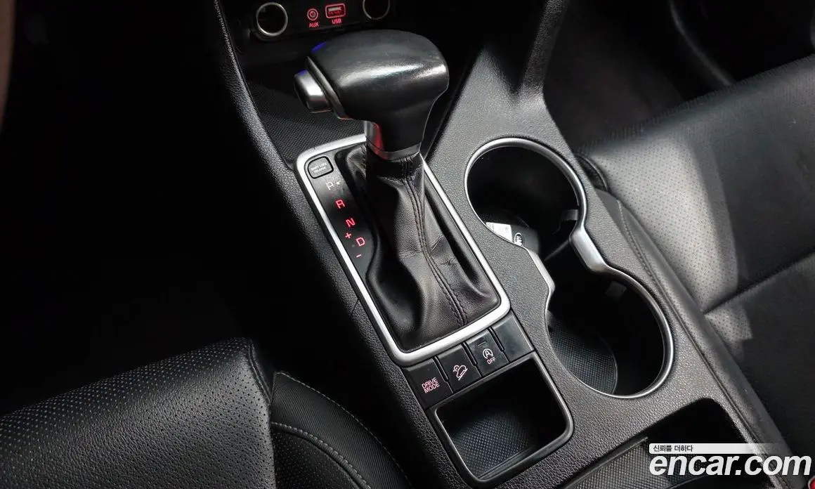 Kia Sportage 2016 2.0 автомат (гидро), фото 9