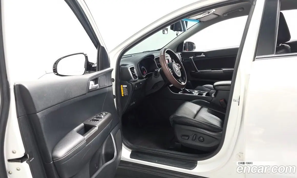 Kia Sportage 2016 2.0 автомат (гидро), фото 10