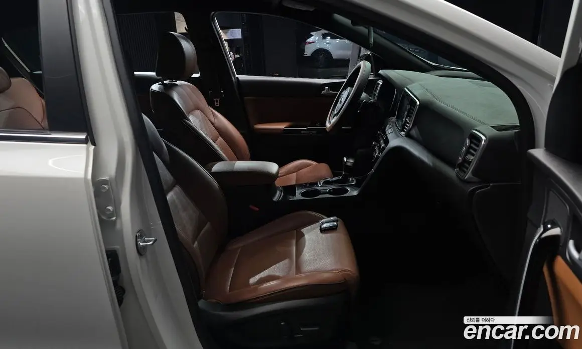 Kia Sportage 2017 2.0 автомат (гидро), фото 16