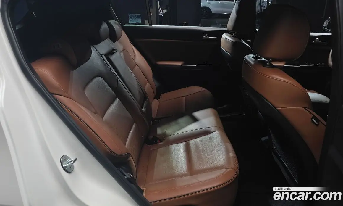 Kia Sportage 2017 2.0 автомат (гидро), фото 17