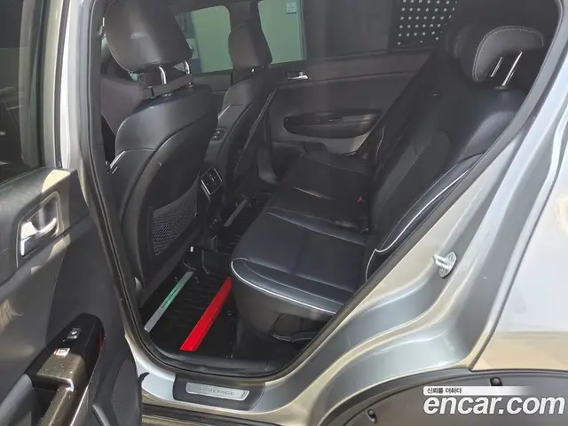 Kia Sportage 2018 2.0 автомат (гидро), миниатюра 8