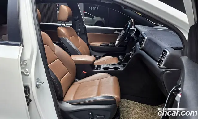 Kia Sportage 2019 2.0 автомат (гидро), миниатюра 12