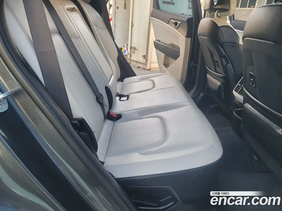 Kia Sportage 2022 1.6 автомат (гидро), фото 12