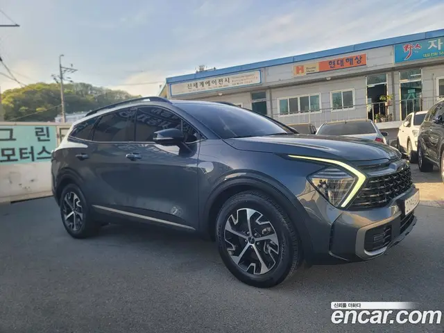Kia Sportage 2022 1.6 автомат (гидро), миниатюра 3
