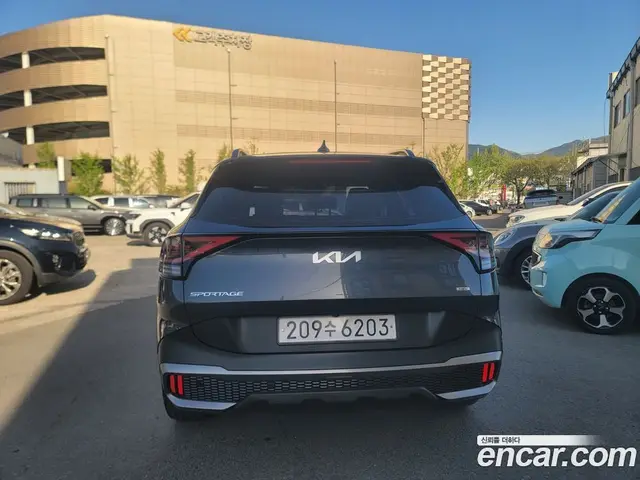 Kia Sportage 2022 1.6 автомат (гидро), миниатюра 5