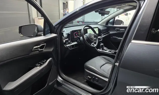 Kia Sportage 2023 2.0 автомат (гидро), миниатюра 10
