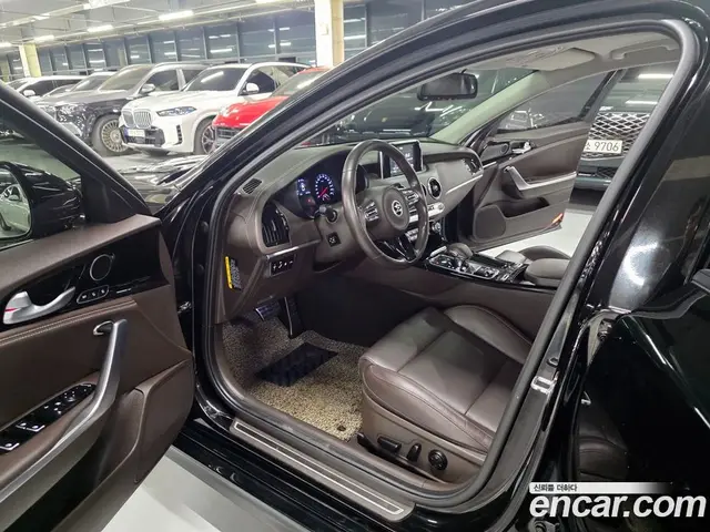 Kia Stinger 2017 2.0 автомат (гидро), миниатюра 7 Kia Stinger 2017 2.0 автомат (гидро), миниатюра 7