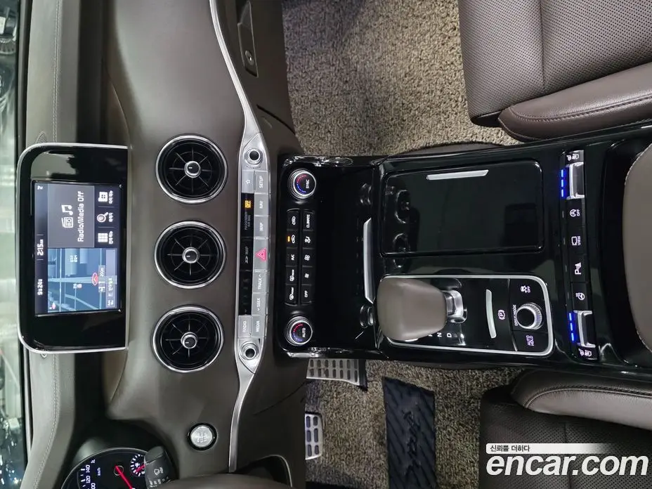 Kia Stinger 2017 2.0 автомат (гидро), фото 10 Kia Stinger 2017 2.0 автомат (гидро), фото 10