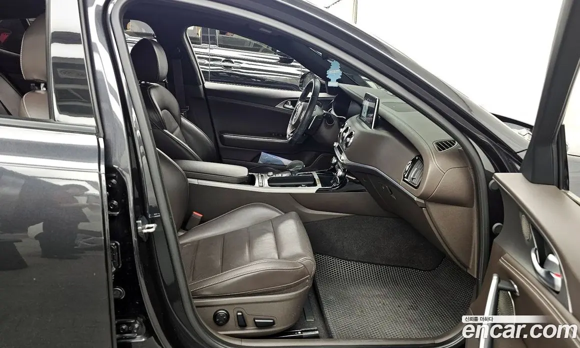 Kia Stinger 2018 2.0 автомат (гидро), фото 11