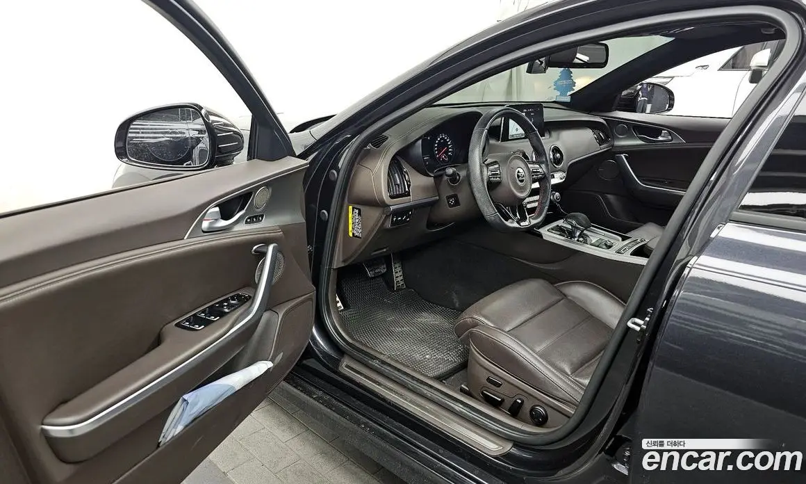 Kia Stinger 2018 2.0 автомат (гидро), фото 10