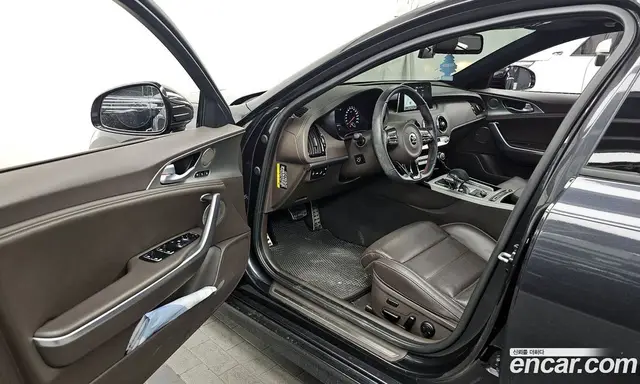 Kia Stinger 2018 2.0 автомат (гидро), миниатюра 10