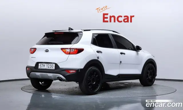 Kia Stonic 2019 1.6 автомат (гидро), миниатюра 2