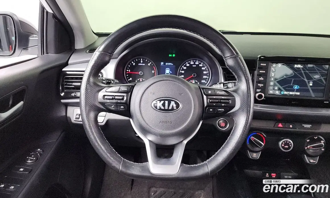 Kia Stonic 2019 1.6 автомат (гидро), фото 14