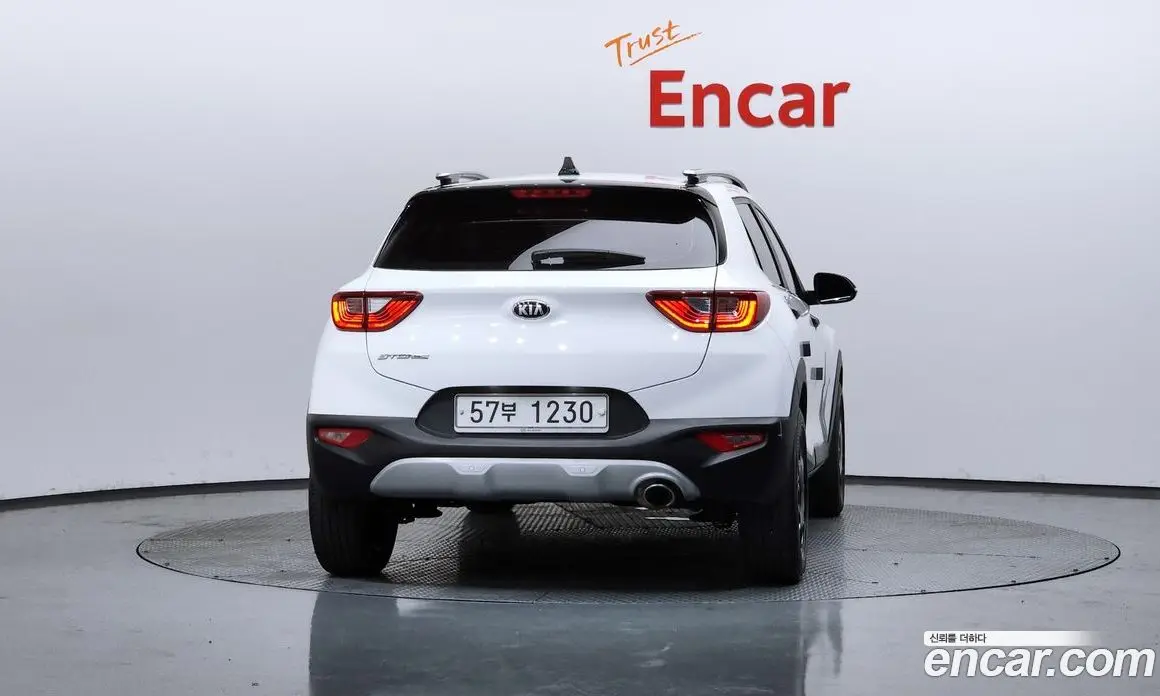 Kia Stonic 2019 1.6 автомат (гидро), фото 4