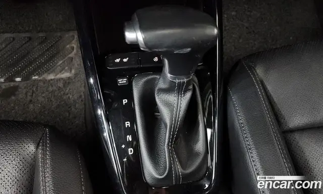 Kia Stonic 2019 1.6 автомат (гидро), миниатюра 9