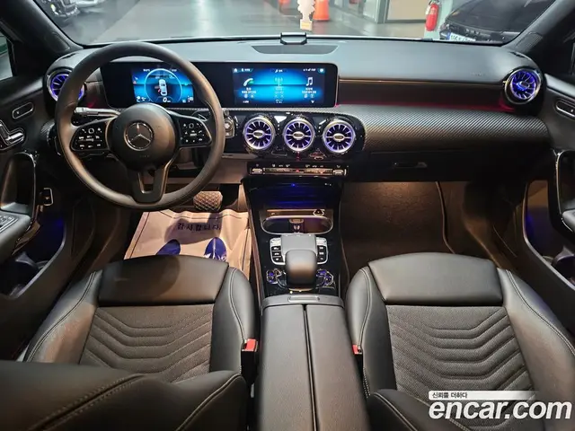 Mercedes-Benz A-Class 2020 2.0 автомат (гидро), миниатюра 6 Mercedes-Benz A-Class 2020 2.0 автомат (гидро), миниатюра 6