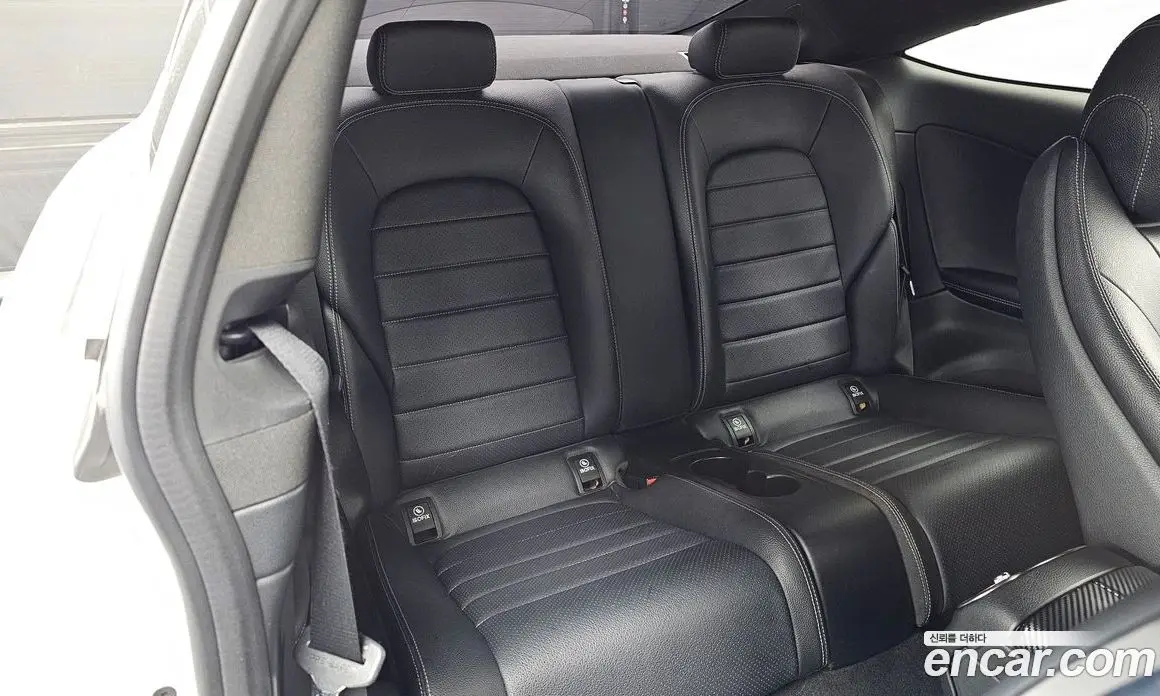 Mercedes-Benz C-Class 2016 2.0 автомат (гидро), фото 12 Mercedes-Benz C-Class 2016 2.0 автомат (гидро), фото 12