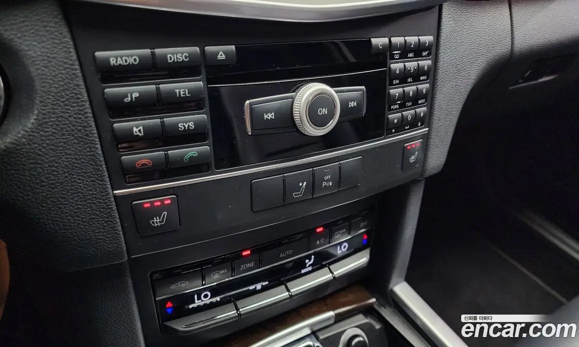 Mercedes-Benz E-Class 2012 1.8 автомат (гидро), фото 16