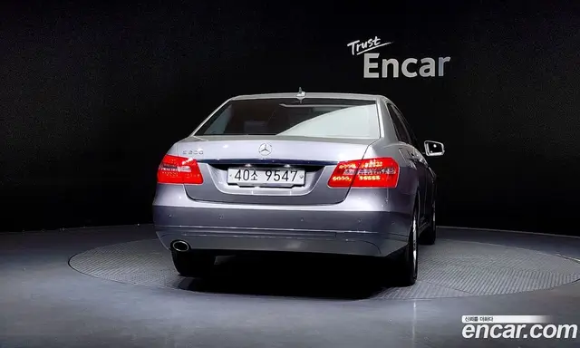 Mercedes-Benz E-Class 2012 1.8 автомат (гидро), миниатюра 4