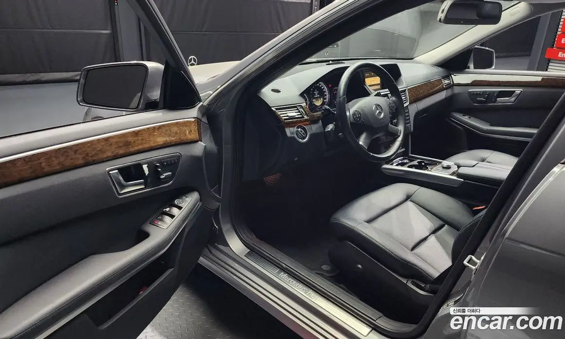 Mercedes-Benz E-Class 2012 1.8 автомат (гидро), фото 10