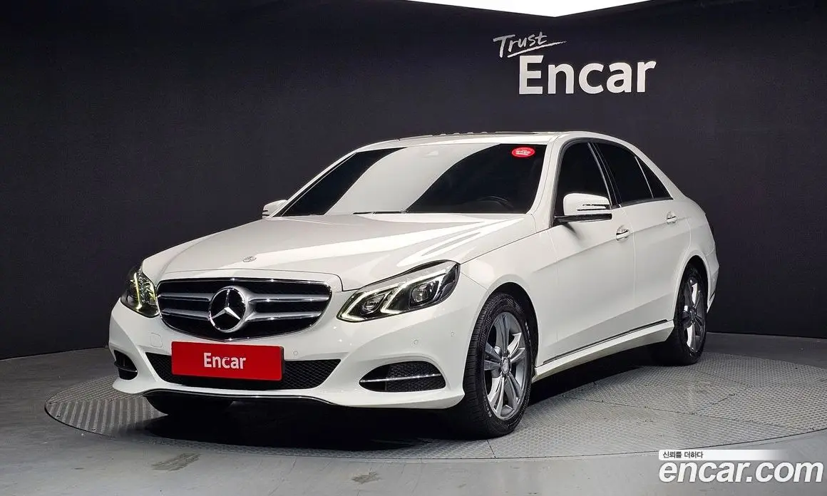Mercedes-Benz E-Class 2013 2.1 автомат (гидро), фото 1 Mercedes-Benz E-Class 2013 2.1 автомат (гидро), фото 1