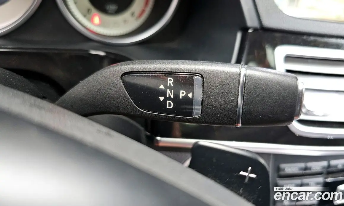Mercedes-Benz E-Class 2013 2.1 автомат (гидро), фото 9 Mercedes-Benz E-Class 2013 2.1 автомат (гидро), фото 9