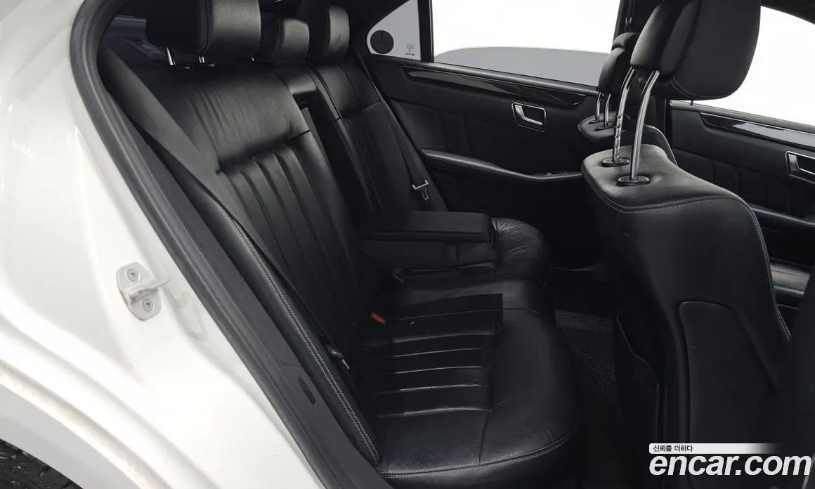 Mercedes-Benz E-Class 2013 2.1 автомат (гидро), фото 12 Mercedes-Benz E-Class 2013 2.1 автомат (гидро), фото 12