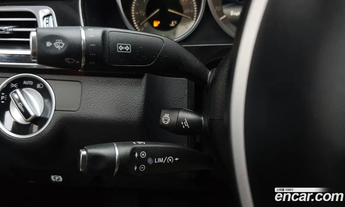Mercedes-Benz E-Class 2013 2.1 автомат (гидро), фото 14 Mercedes-Benz E-Class 2013 2.1 автомат (гидро), фото 14