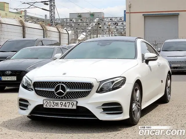 Mercedes-Benz E-Class 2017 1.9 автомат (гидро), миниатюра 2 Mercedes-Benz E-Class 2017 1.9 автомат (гидро), миниатюра 2