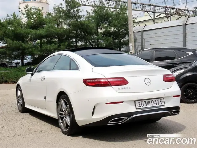 Mercedes-Benz E-Class 2017 1.9 автомат (гидро), миниатюра 3 Mercedes-Benz E-Class 2017 1.9 автомат (гидро), миниатюра 3