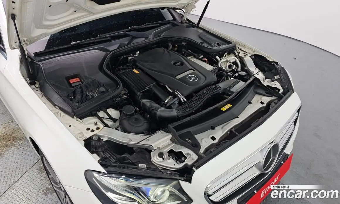 Mercedes-Benz E-Class 2017 2.0 автомат (гидро), фото 6 Mercedes-Benz E-Class 2017 2.0 автомат (гидро), фото 6