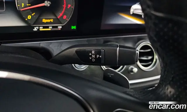 Mercedes-Benz E-Class 2017 2.0 автомат (гидро), миниатюра 9 Mercedes-Benz E-Class 2017 2.0 автомат (гидро), миниатюра 9