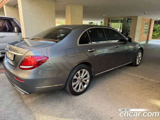 Mercedes-Benz E-Class, 2018, 57 000 км