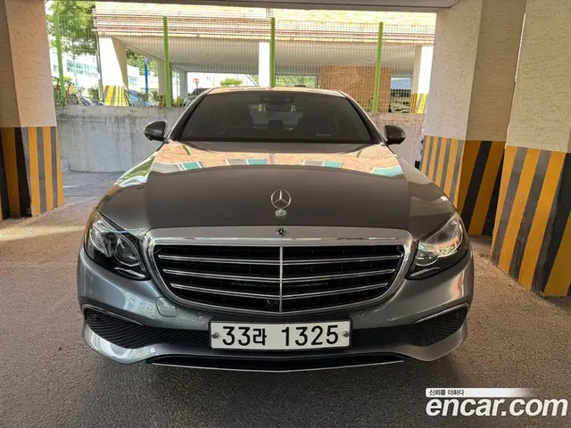 Mercedes-Benz E-Class 2018 2.0 автомат (гидро), миниатюра 2