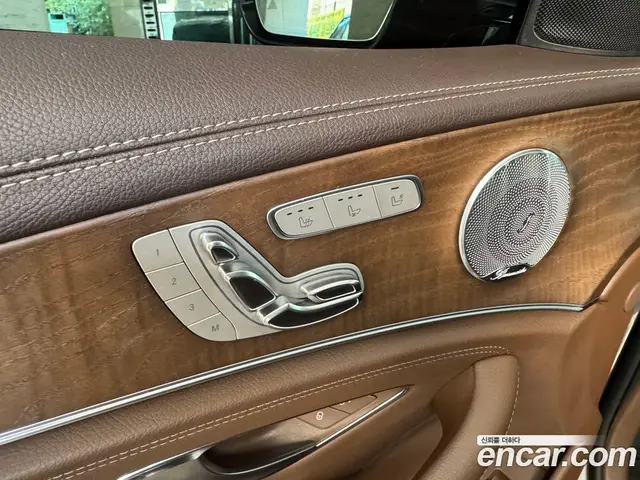 Mercedes-Benz E-Class 2018 2.0 автомат (гидро), миниатюра 9