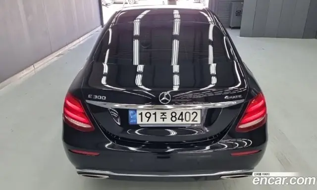 Mercedes-Benz E-Class 2018 2.0 автомат (гидро), миниатюра 2 Mercedes-Benz E-Class 2018 2.0 автомат (гидро), миниатюра 2
