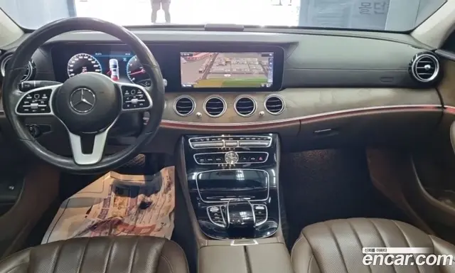 Mercedes-Benz E-Class 2018 2.0 автомат (гидро), миниатюра 8 Mercedes-Benz E-Class 2018 2.0 автомат (гидро), миниатюра 8