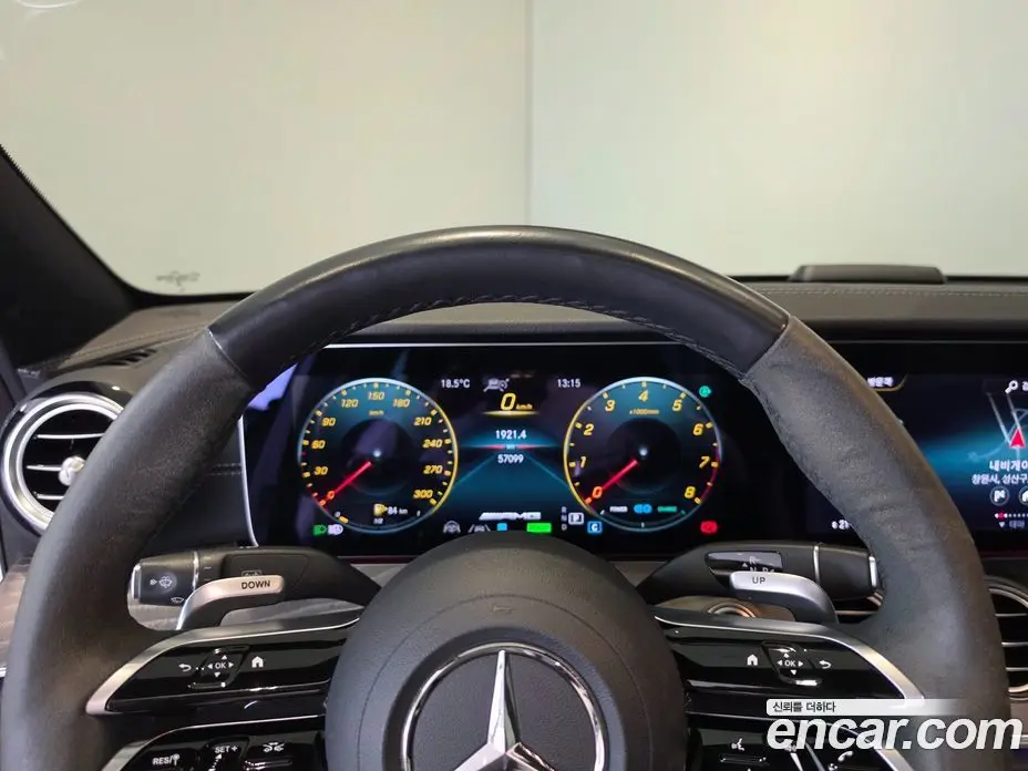 Mercedes-Benz E-Class 2023 3.0 автомат (гидро), фото 9