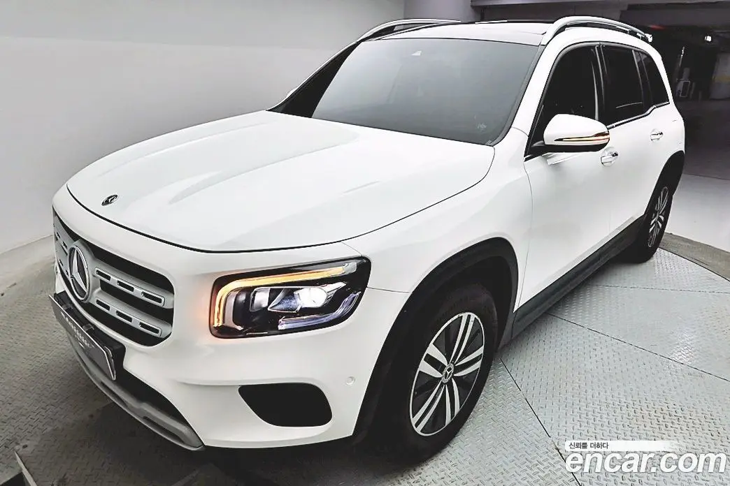 Mercedes-Benz GLB-Class 2021 1.9 автомат (гидро), фото 3 Mercedes-Benz GLB-Class 2021 1.9 автомат (гидро), фото 3