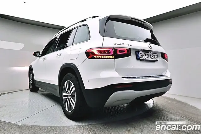 Mercedes-Benz GLB-Class 2021 1.9 автомат (гидро), миниатюра 4 Mercedes-Benz GLB-Class 2021 1.9 автомат (гидро), миниатюра 4