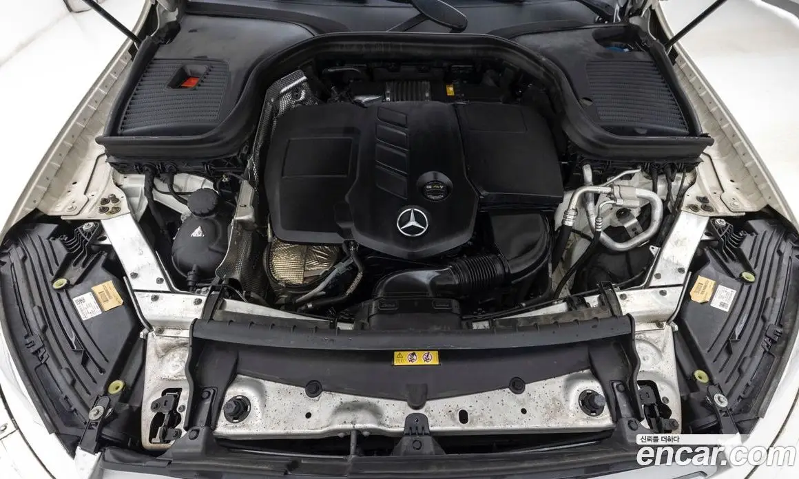 Mercedes-Benz GLC-Class 2021 1.9 автомат (гидро), фото 19 Mercedes-Benz GLC-Class 2021 1.9 автомат (гидро), фото 19