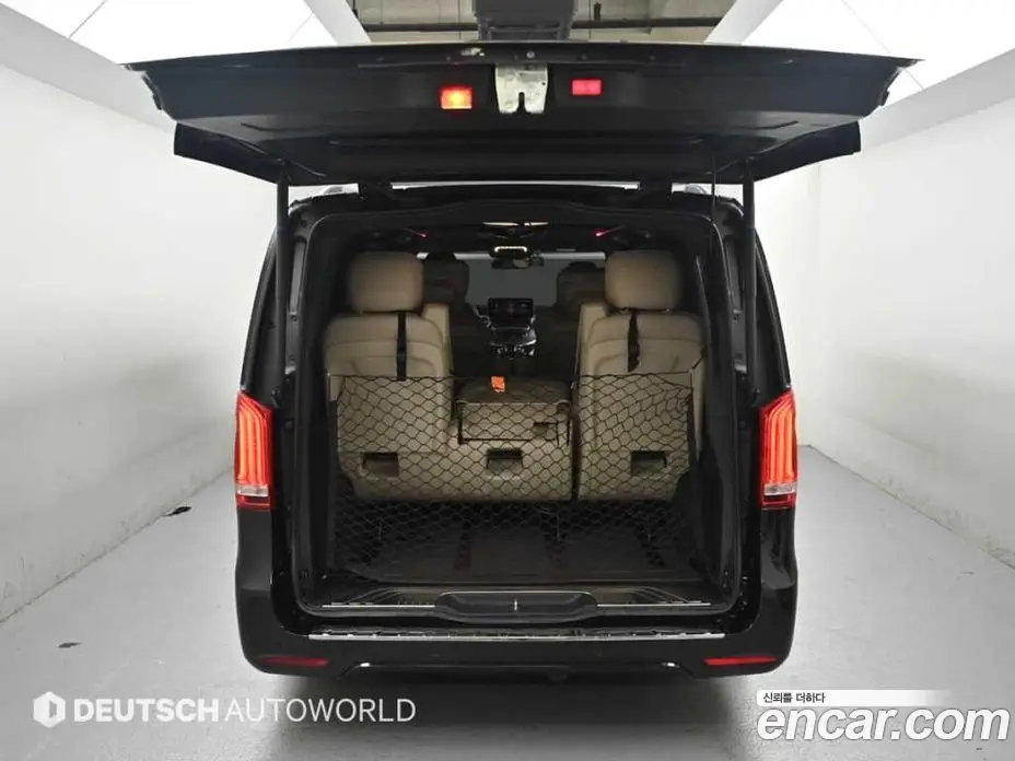 Mercedes-Benz V-Class 2018 2.1 автомат (гидро), фото 20