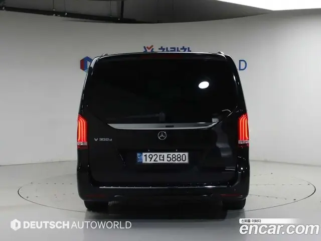 Mercedes-Benz V-Class 2018 2.1 автомат (гидро), миниатюра 4