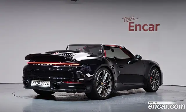 Porsche 911, 2024, 14 922 км