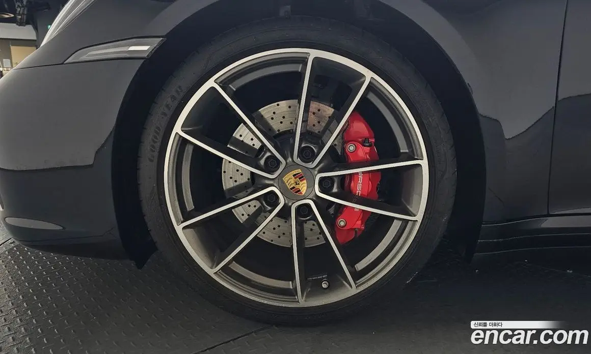 Porsche 911 2024 3.0 автомат (гидро), фото 4 Porsche 911 2024 3.0 автомат (гидро), фото 4